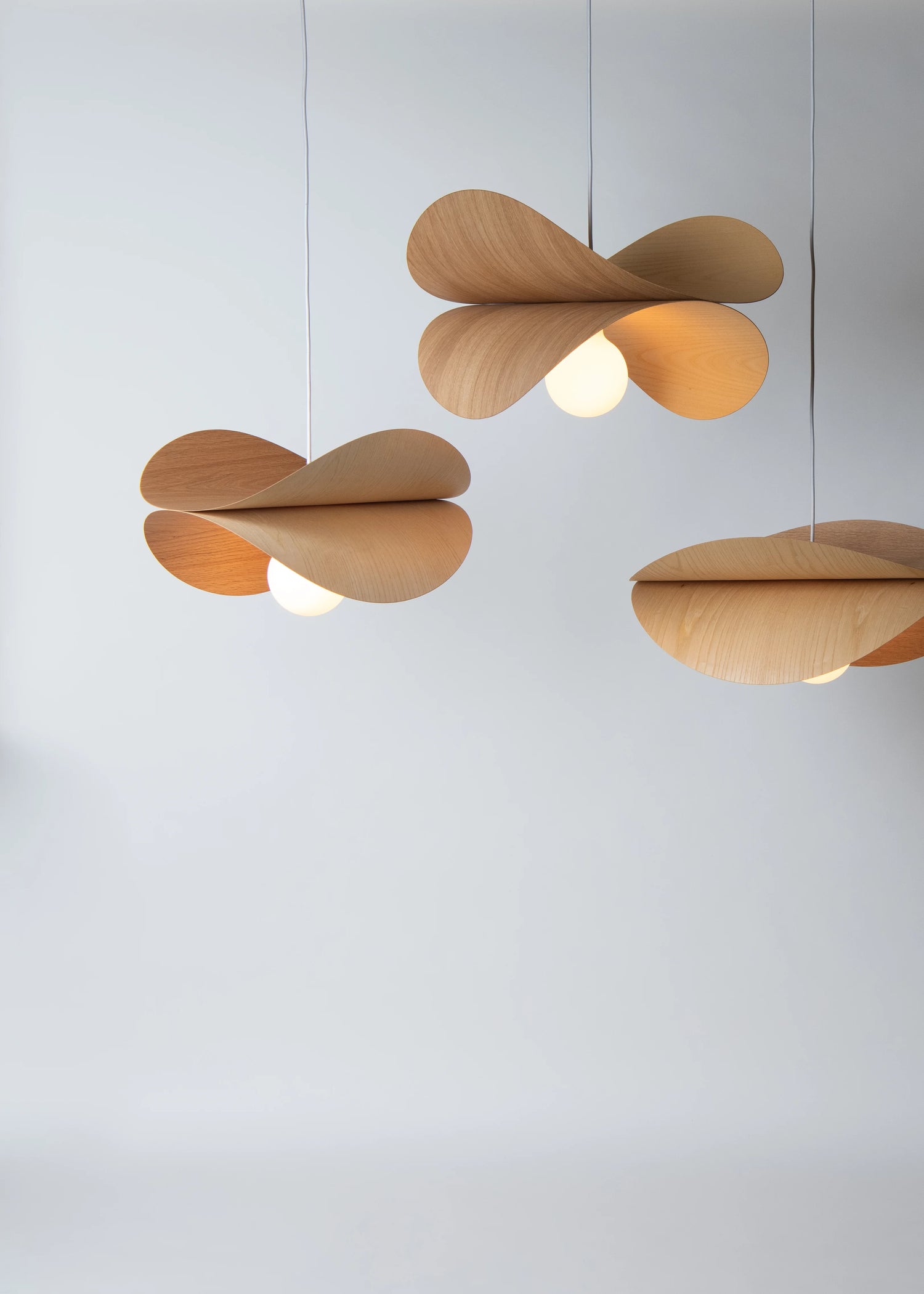 Luminaire en bois design